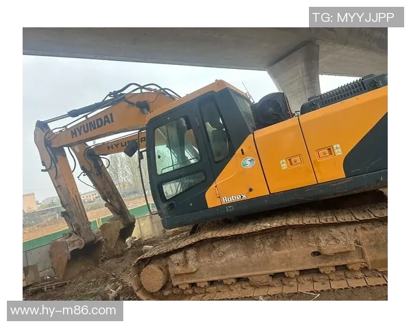 现代215VS车型评测与对比分析，看看它的性能与配置是否值得购买